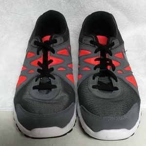 NIKE Revolution 2 Running Shoes